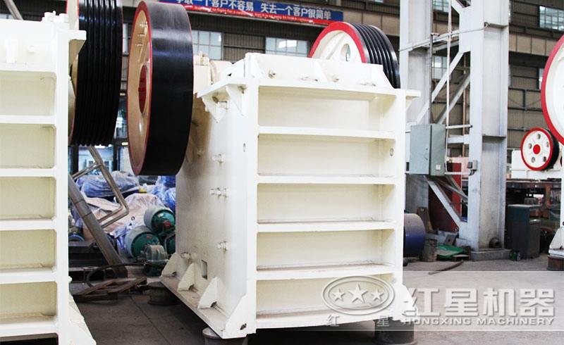 紅星顎式破碎機(jī)深腔破碎，高效節(jié)能